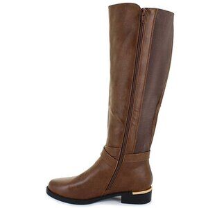 GRAB THESE SEXY BOOTS LADIES...